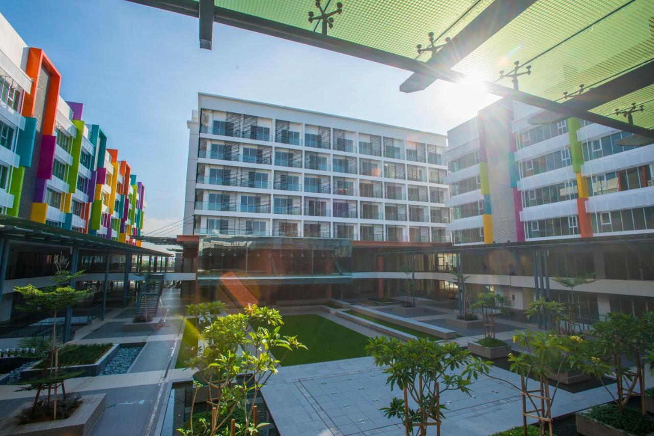 Hotel The Atelier Kota Kinabalu Exterior foto
